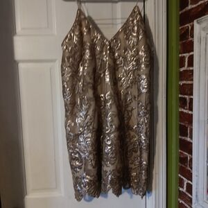 Elegant Gold Sequin Dress M